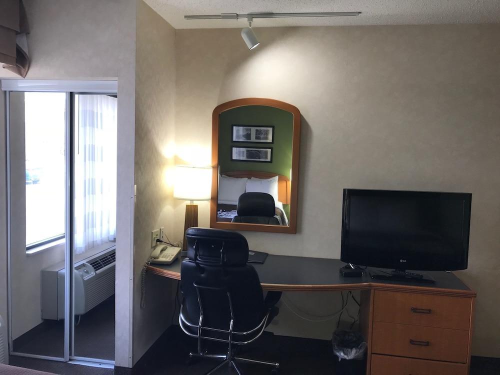 Sleep Inn & Suites Bensalem Buitenkant foto