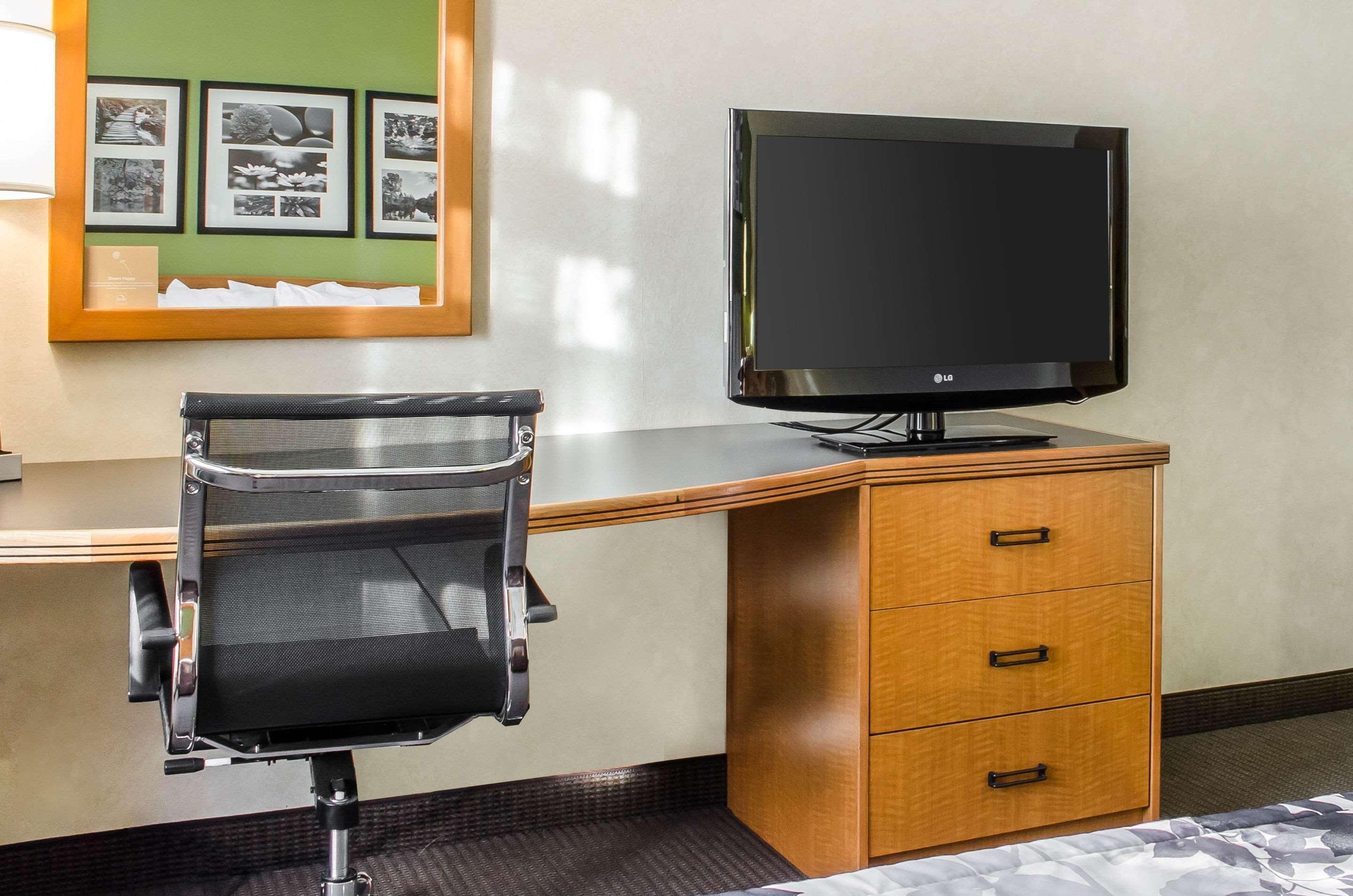Sleep Inn & Suites Bensalem Buitenkant foto