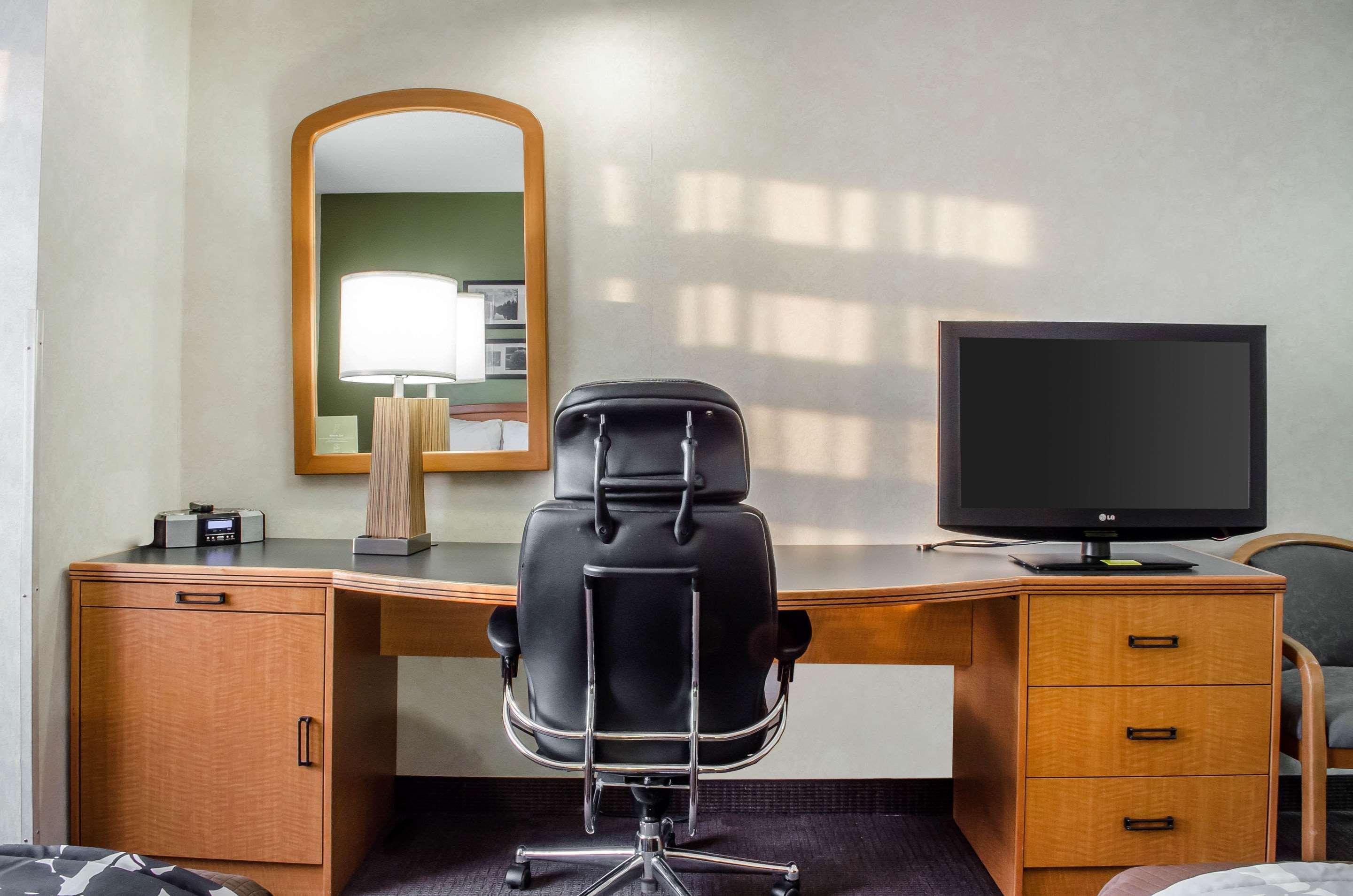 Sleep Inn & Suites Bensalem Buitenkant foto